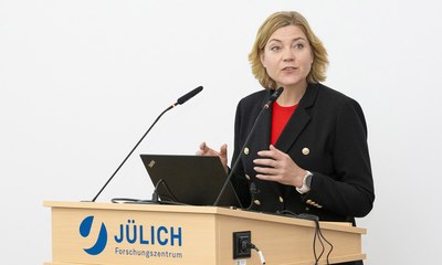 Unbenannt-1_0009_H Virkkunen im FZ Juelich_23 April 25__049-3000.jpg