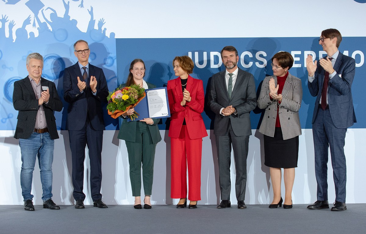 Dr. Anja Meier erhält Jülicher Exzellenzpreis