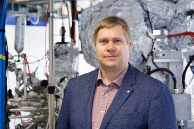 Dr. Christian Tusche