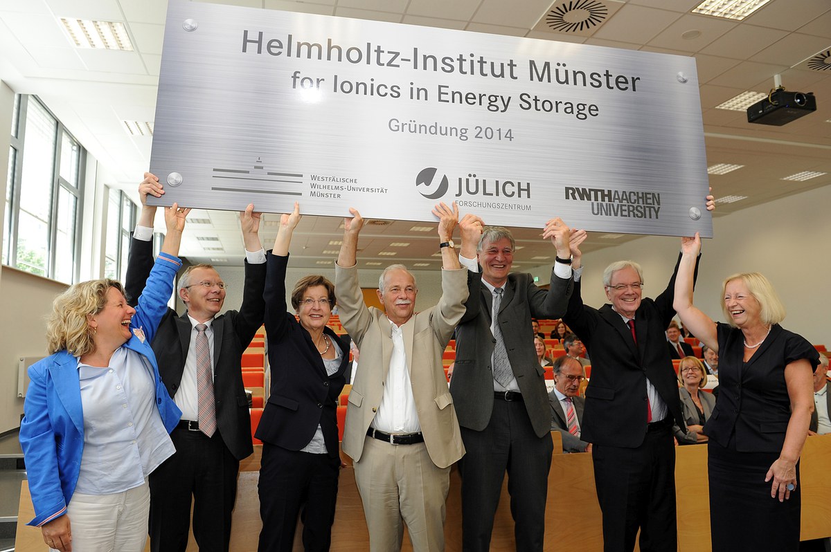 Gründung Helmholtz-Institut Münster (HI MS): Startschuss für einzigartiges Kompetenzzentrum der Batterieforschung