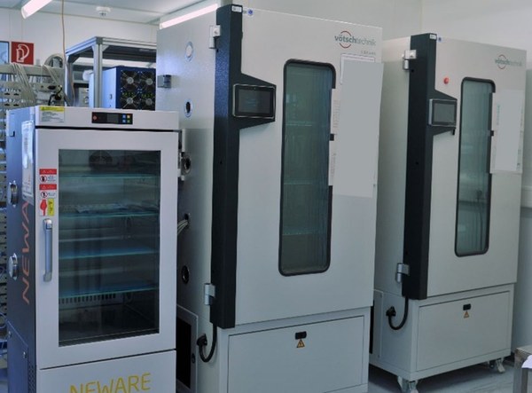 Einrichtungen zur Analytik