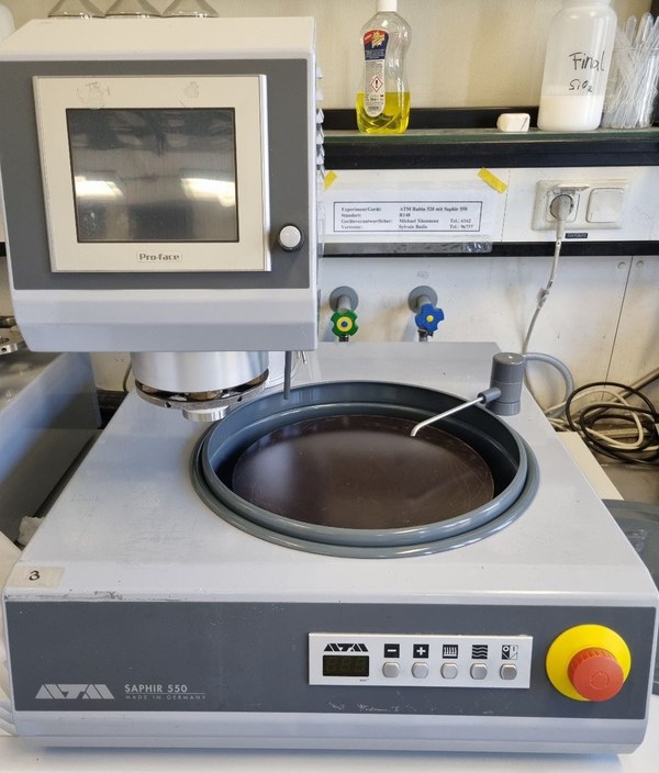 Einrichtungen zur Analytik