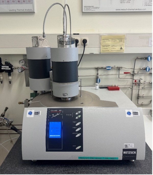 Einrichtungen zur Analytik