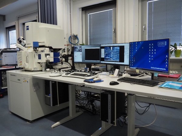 Einrichtungen zur Analytik