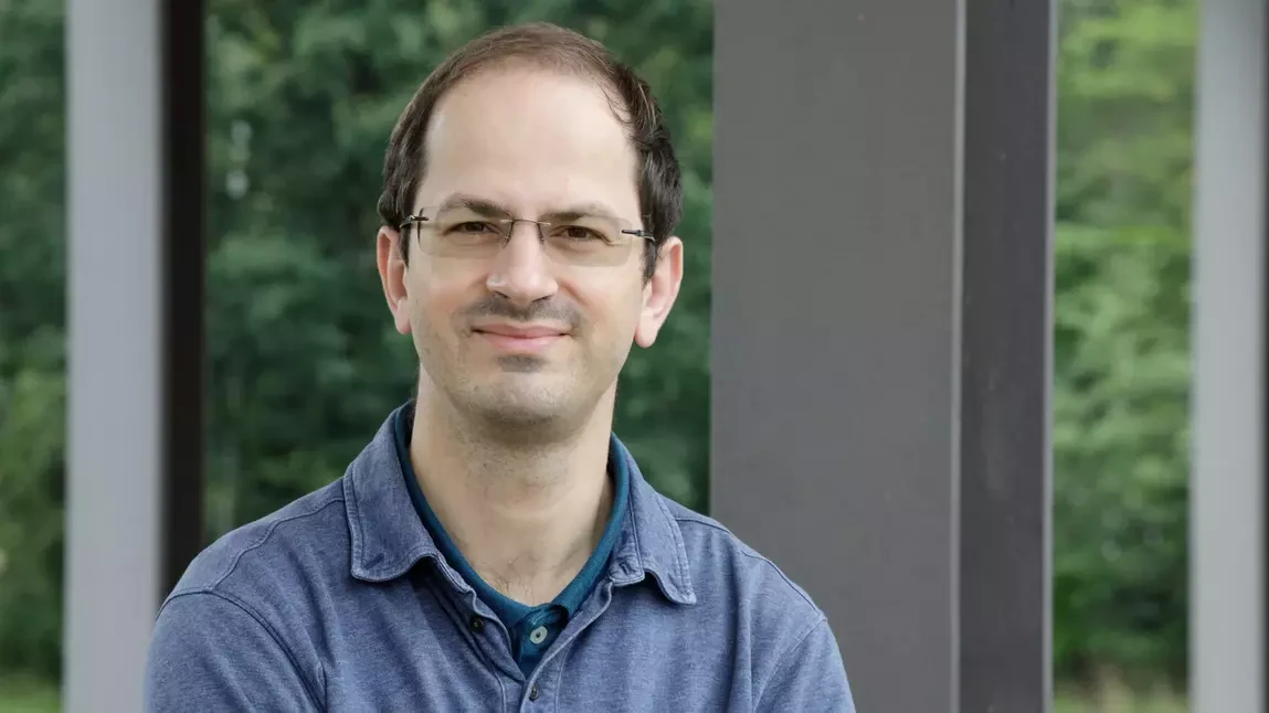 Deep in the organ pipes