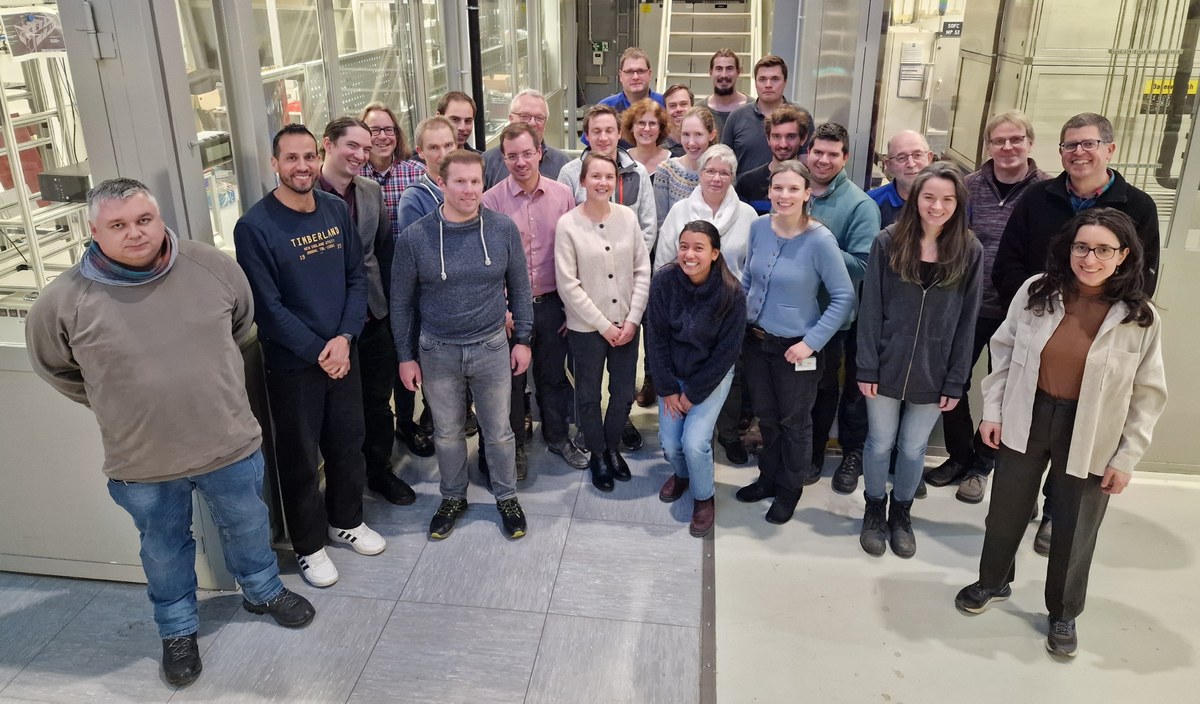 Low-temperature electrolysis (VEL & EEL)