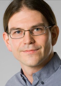 Numerical Analysis of Synthetic Quantum Matter