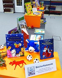 Advent second-hand book sale for children at ZB
